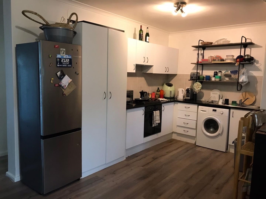 To Let 1 Bedroom Property for Rent in Rondebosch Western Cape